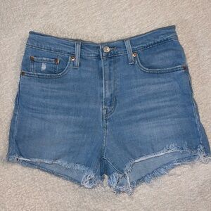 Levi’s High Rise Shorts Size 29